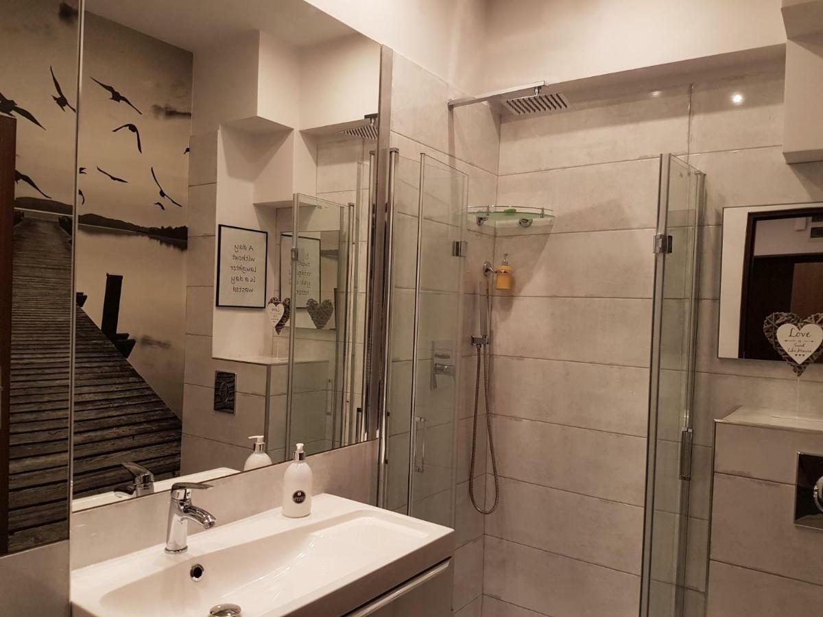 Q Apart Stary Rynek Apartment Lodz  Luaran gambar